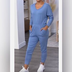 Women’s Plus Size Lacey Chabert Size 2X Jumpsuit NWT